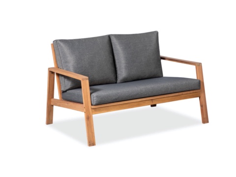 Sofa đôi trong bộ sofa ngoài trời, gỗ nâu, đệm xám đậm